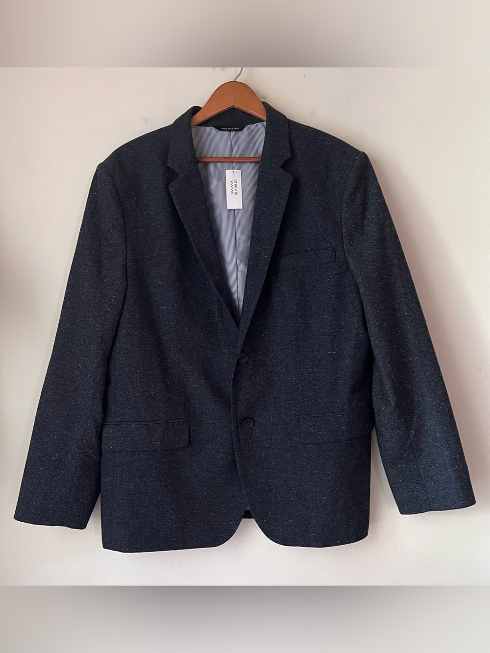 NWT Banana Republic Wool Blend Tailored Slim Fit Sport Coat Jacket 46R Charcoal